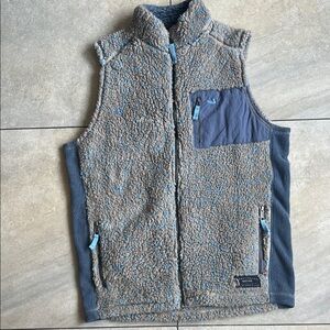 Southern Marsh Fleece Vest with Blue and Brown